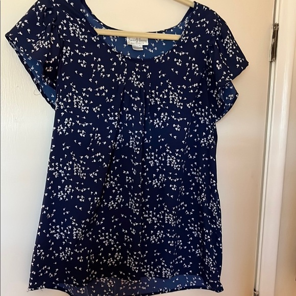 Sass & Sassy Maternity Top Blue White Floral Size L - Picture 1 of 4